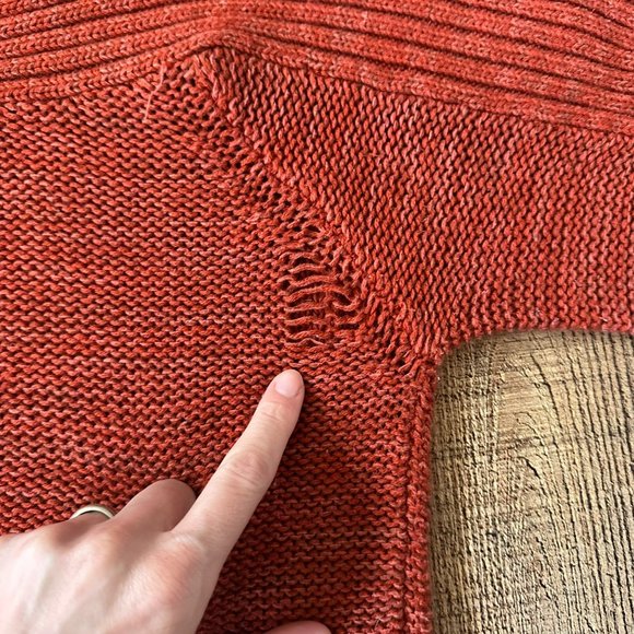 Cozy Womens Rust Knit Sweater With 3/4 Sleeves & Ribbed Hem - Picture 3 of 9